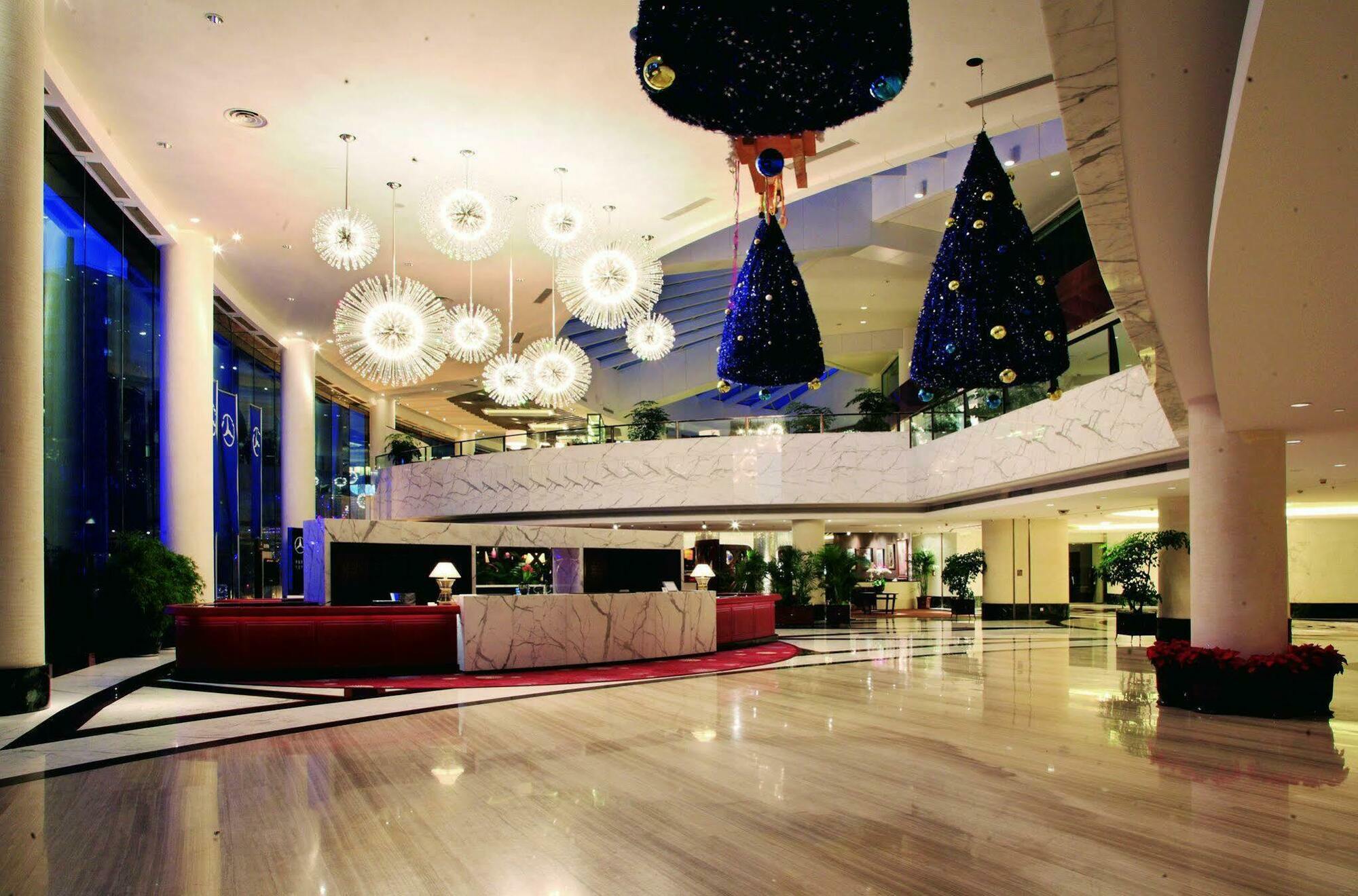 Furama Hotel Dalian Intérieur photo